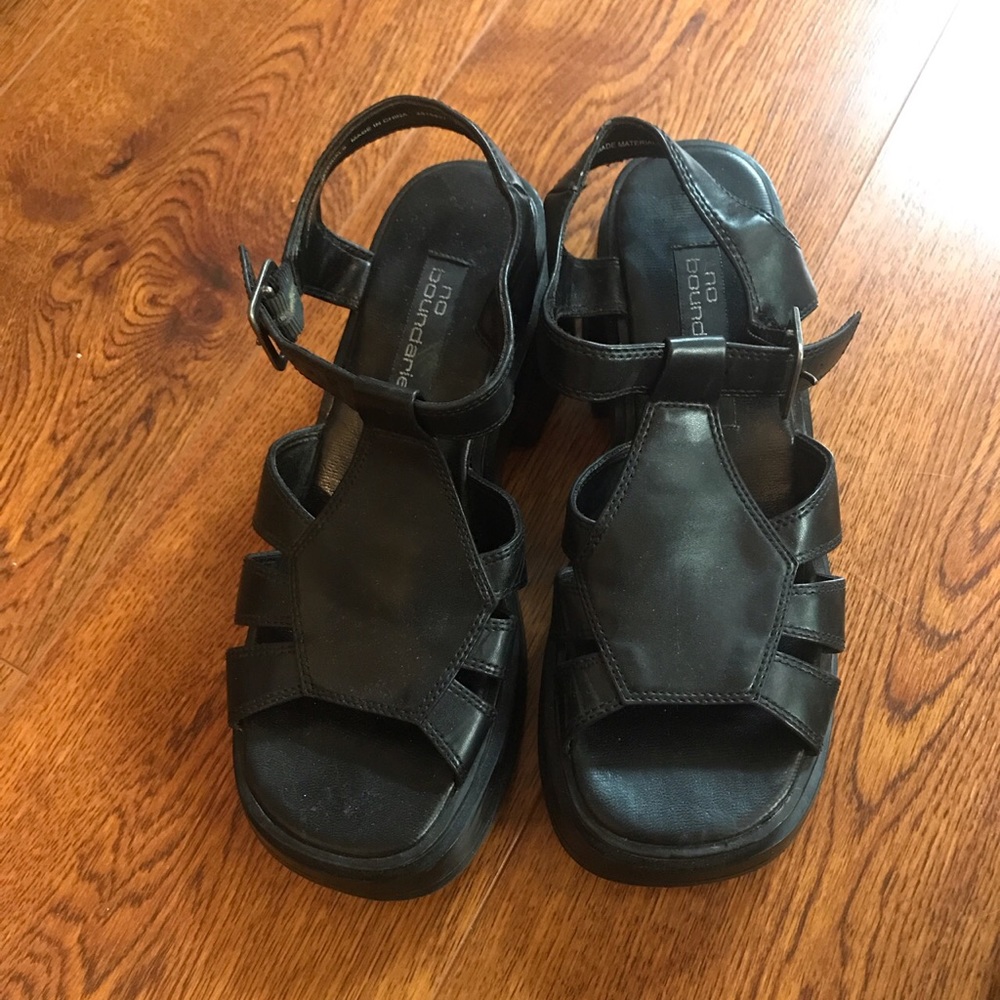 90s / Y2K vintage platform sandal